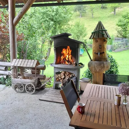 Hisa Pod Rogatcem - *