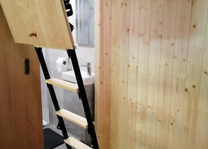 Daire Hisa Pod Rogatcem -